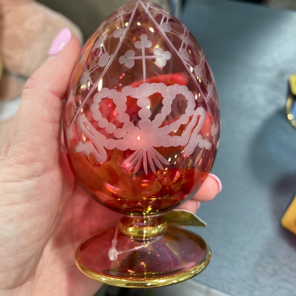 Pink & Gold Mouth blown Etched Glass Egg with pedestal from Egypt, NWT - Picture 3 of 6